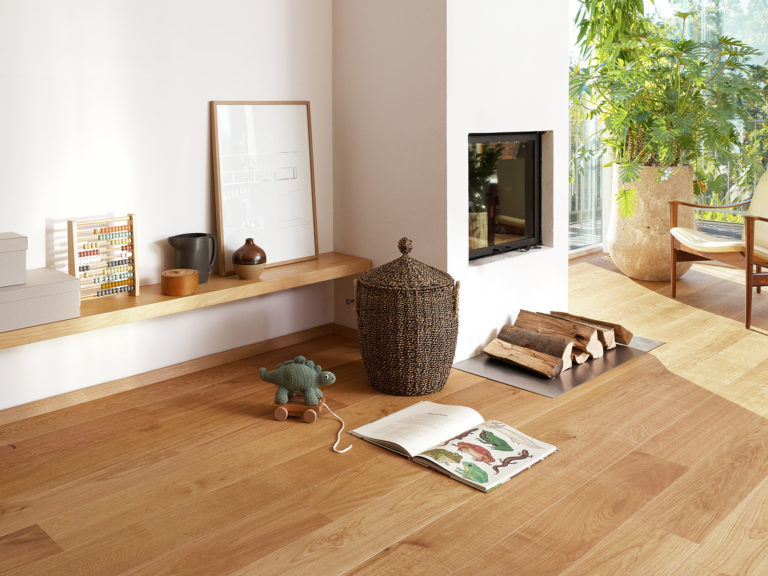 Einheitliche Farben im Haus: Parkett- & Designboden von tilo